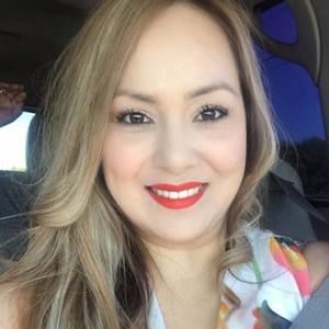 Meet your Posher, Adriana